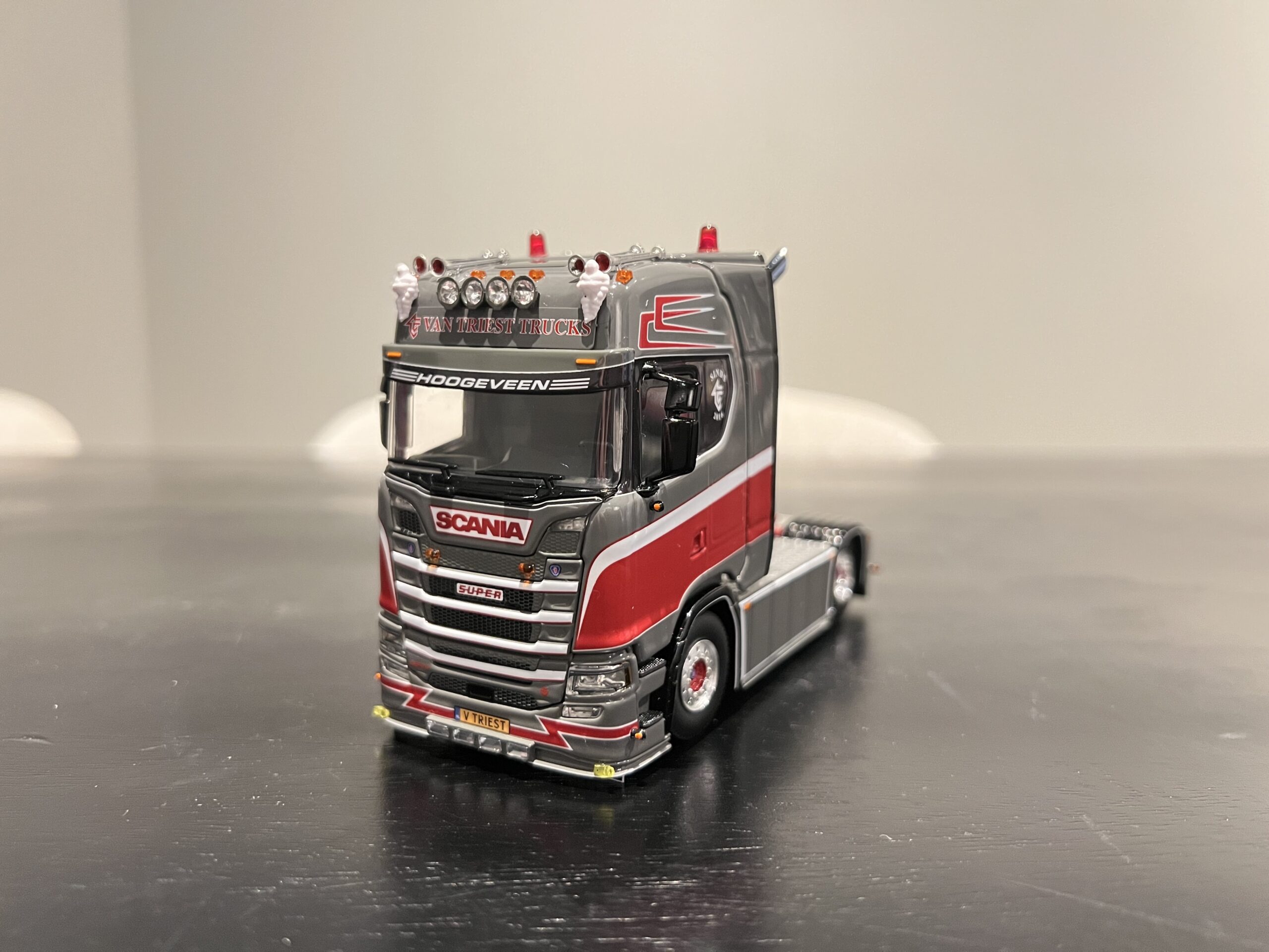 WSI Scania 660s Van Triest Trucks - Afbeelding 2